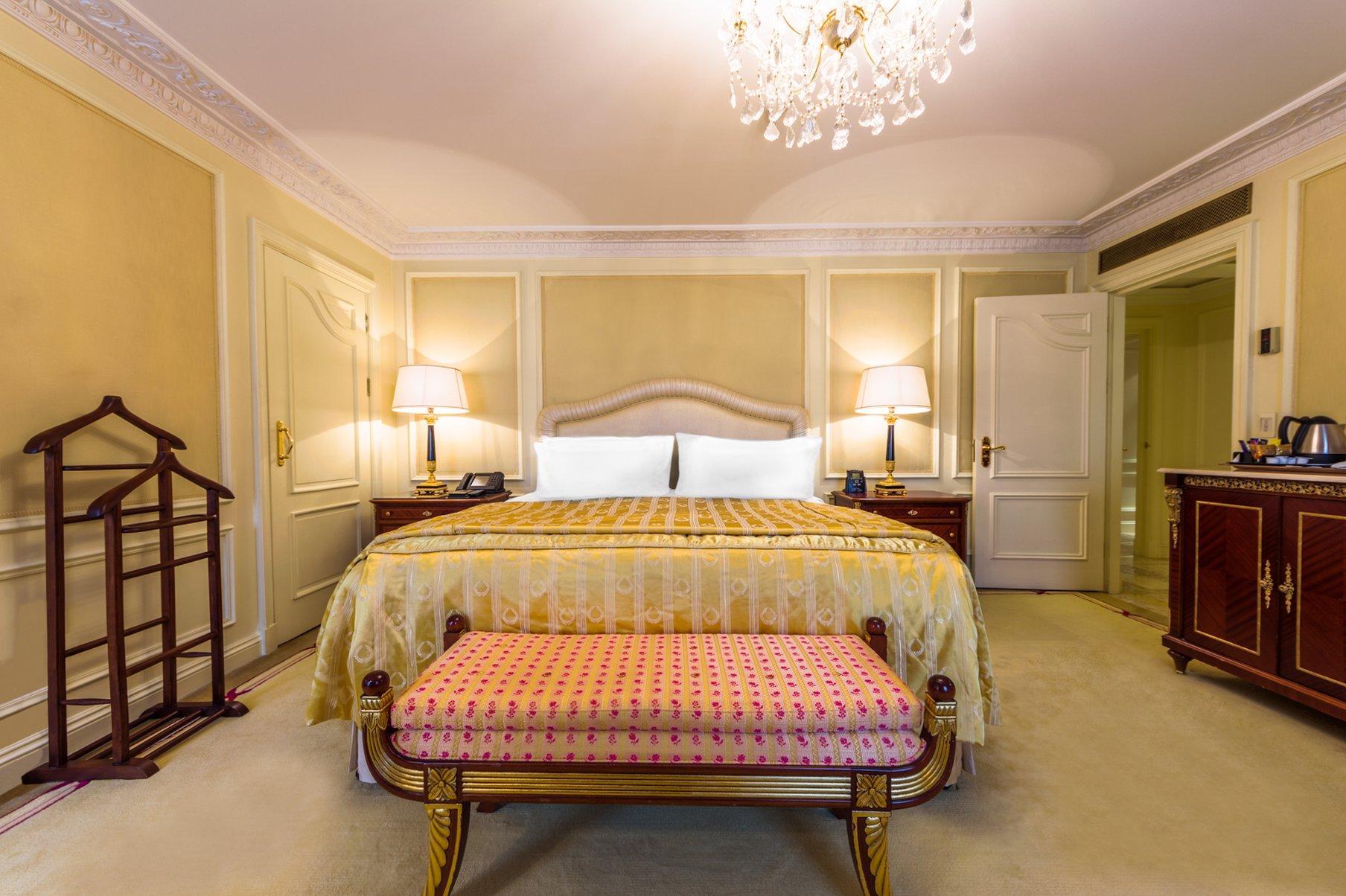 Bentley London Hotel Exterior photo